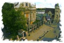 Live webcam Krakow – street with churches